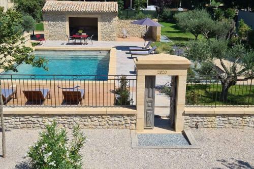 Le Cabanon de Nans. G�te de Charme En Provence.