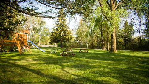 Curriers Lakeview Lodge