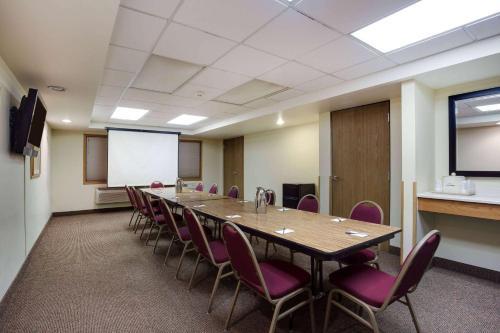 Hotel Americinn Tomah