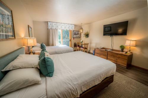 Hotel Somerset Inn & Suites