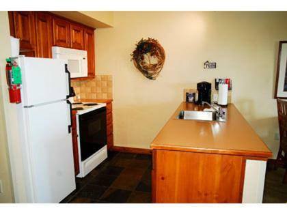 Hotel Seneca - Snowshoe