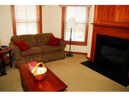 Hotel Seneca - Snowshoe