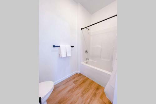 Bright 1bd/1ba Downtown Omaha Apartments