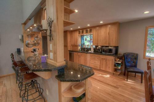 Gale Force Wind By Lake Tahoe Accommodations
