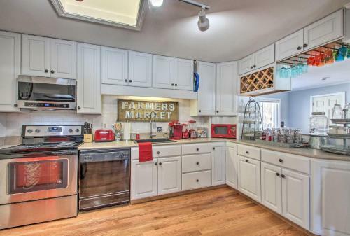 Pet-friendly Home With Private Beach, Dock And Rafts!
