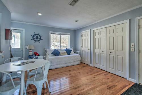 Pet-friendly Home With Private Beach, Dock And Rafts!