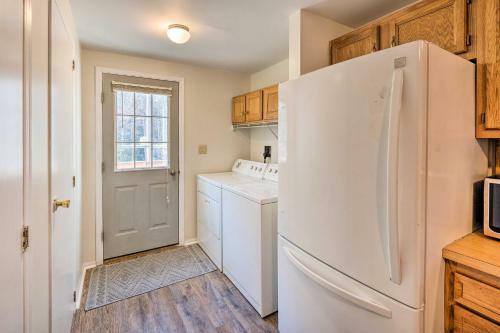 Cozy Bartlett Home With Views 3 Mi To Skiing!