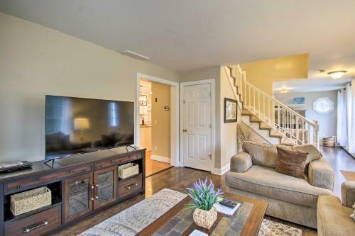 Spacious Conway Escape About 10 Mi To Hike And Ski!