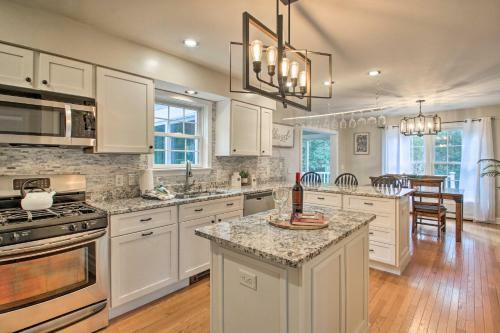 Spacious Conway Escape About 10 Mi To Hike And Ski!
