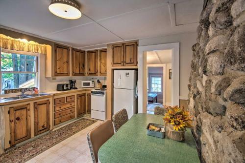 Year-round Lake Ivanhoe Retreat With Bunkhouse!