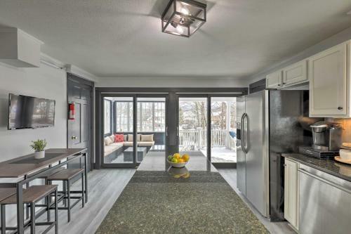 Large Home With Private Dock, 8 Mi To Skiing