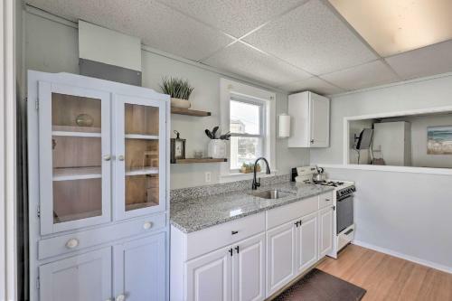 Quaint Hampton Villa - Walk To Beach And Dining