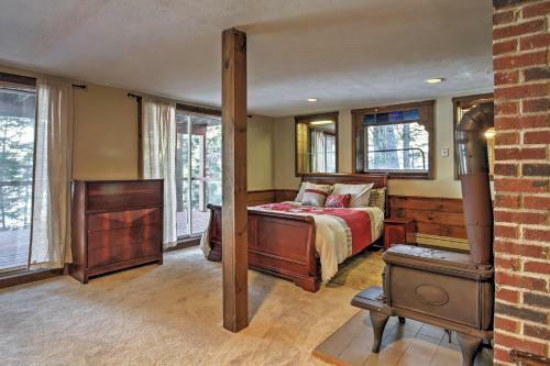 Spacious New Durham House With Wraparound Deck!
