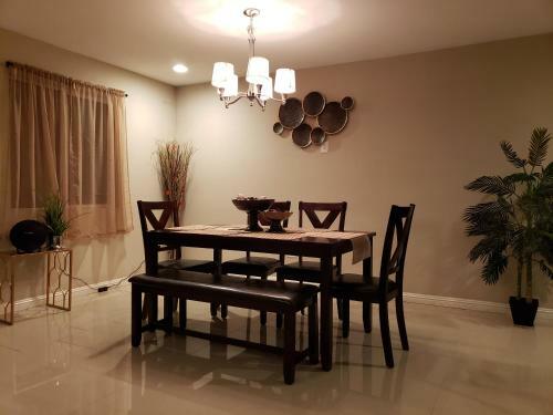 Beautiful 3 Bed/2 Bath Cozy Get Away Home