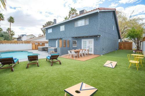 Lux Escape 6br, 3ba, Pool, Spa And Mini Golf 31 Days Only