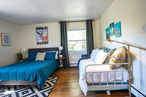 Fabulous Mid Century 4br 3bath House