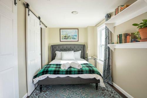 New 4br In AC Quiet Island +central Location