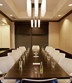 Hotel Redmond Marriott Town Center