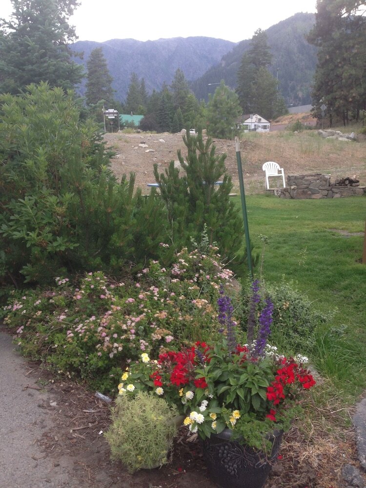 Posada Alpine Rivers Inn