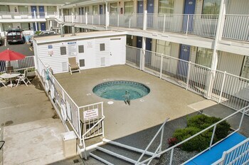Motel 6 Tacoma South