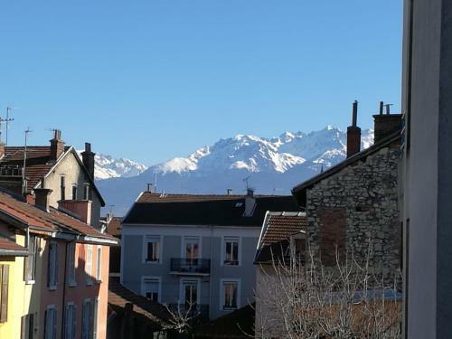 Apartamento Studio Calme, Avec Balcon Et Parking