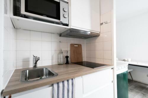 Apartamento Studio Calme, Avec Balcon Et Parking