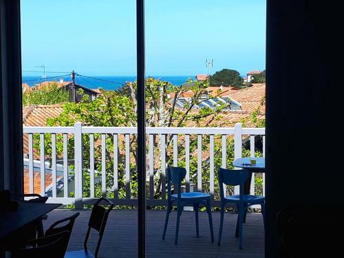 Maison Eli (Charming Basque House In Gu�thary Village)