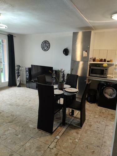 Apartamento T2 Avec Piscine Et Jacuzzi A Grimaud