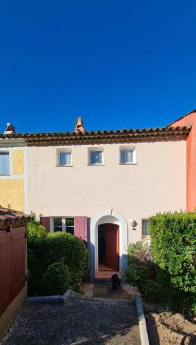 Le Petit Mas De Grimaud