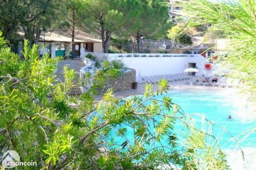 Apartamentos Restanques Golfe Saint-tropez, H�bergement 6/7pers