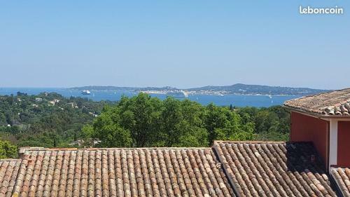 Les Restanques Maison Des Ch�nes Aper�ue Mer