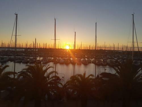 Apartamento T2 Sur Le Port Avec Parking