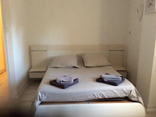 Gites Et Chambres D'hotes Les Roses Th�