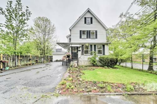 Millburn House With Deck - Walk To Nyc Transit!