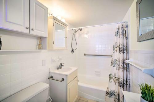 Apartamento Charming Beachfront Condo Less Than 3 Miles To Boardwalk!