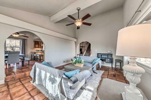 Spacious And Secluded Captain Getaway With Patio!