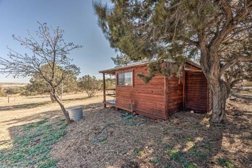 Apartamento Desert Hideaway With Capitan Mountain Views!