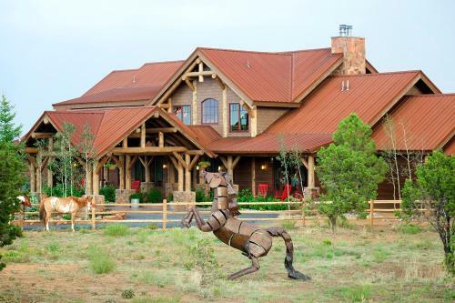 Exquisite Blame Her Ranch About 50 Mi To Santa Fe!