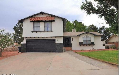 Nice Home Near I10, 4 Bedroom, 9ppl, Westside