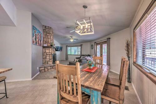 Chic Ruidoso Downs Cabin With Mountain Views!