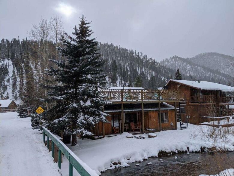 Streamside Retreat On The River