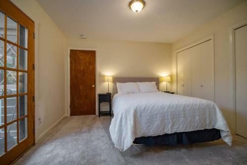 Diego Getaway- Courtyard - 3br & Office