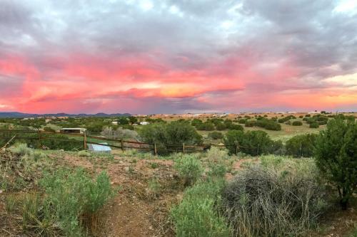 Dreamy Santa Fe Hideaway With Mountain Views!
