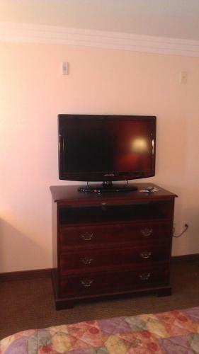 Motel Robinson Inn And Suites