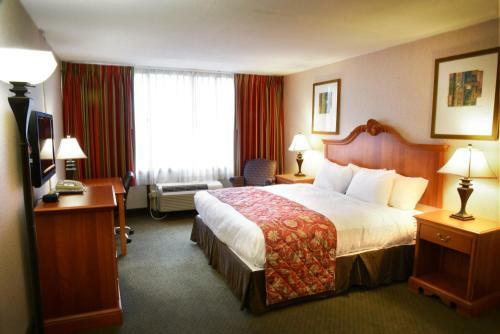 Hotel Ramada Triangle / Quantico