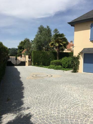 Villa Au Bonheur