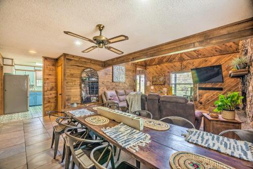 Cheery Ruidoso Cabin With Valley-view Balcony