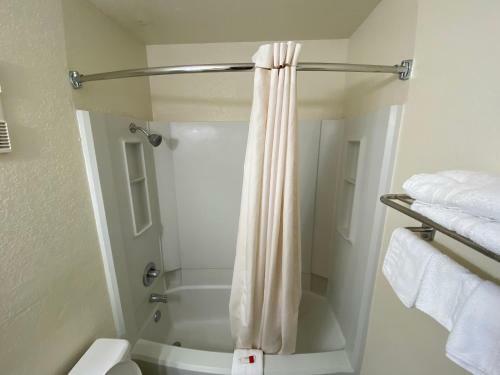 Hotel Simple Rewards Inn
