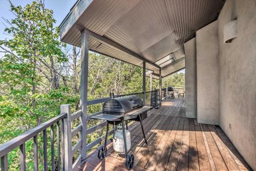Large Mtn View Home - 6 Mi To Ruidoso Downs!