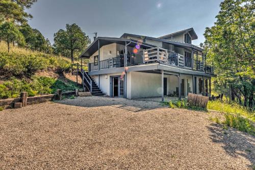 Large Mtn View Home - 6 Mi To Ruidoso Downs!